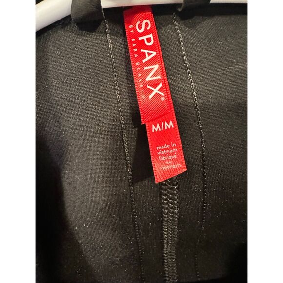 Spanx Faux Leather Black Convertible Jacket, size Medium - Picture 7 of 9